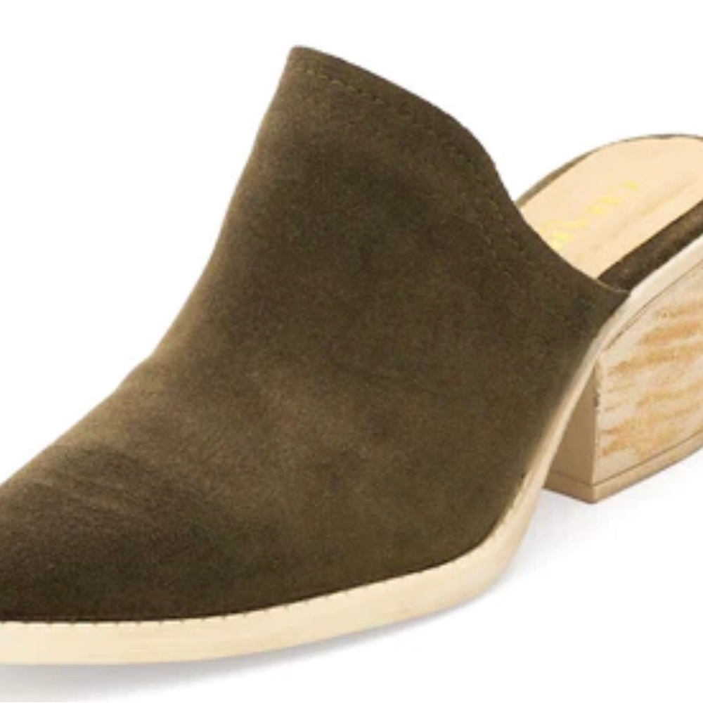 New in Box Charleston Shoe Company Tahoe Slide on Mule, Olive Color, Size 8